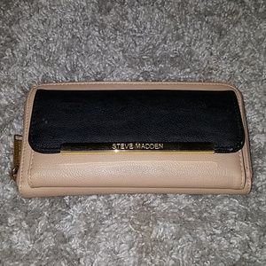 Steve Madden Wallet
